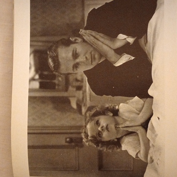 BOOK - A WORLD OF MOVIES, HARDCOVER, BY RICHARD LAWTON, - Picture 4 of 8